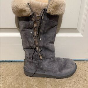 UGG Upside Boot in Gray